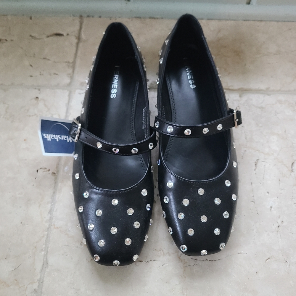 NWT Berness Jamie Rhinestone Mary Jane Shoes, Size 8